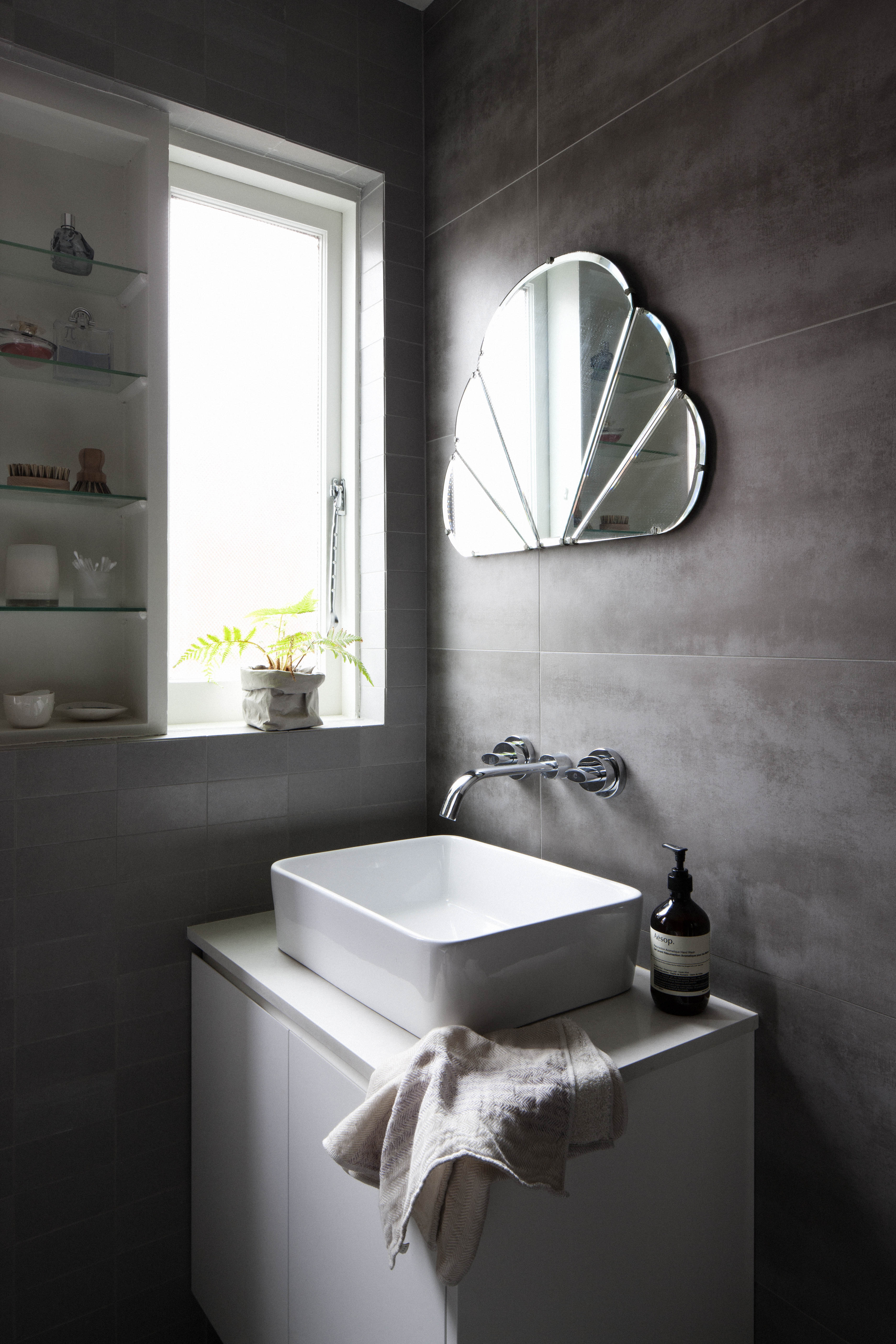 Bellevue-hill-bathroom-by-kate-connors-interiors